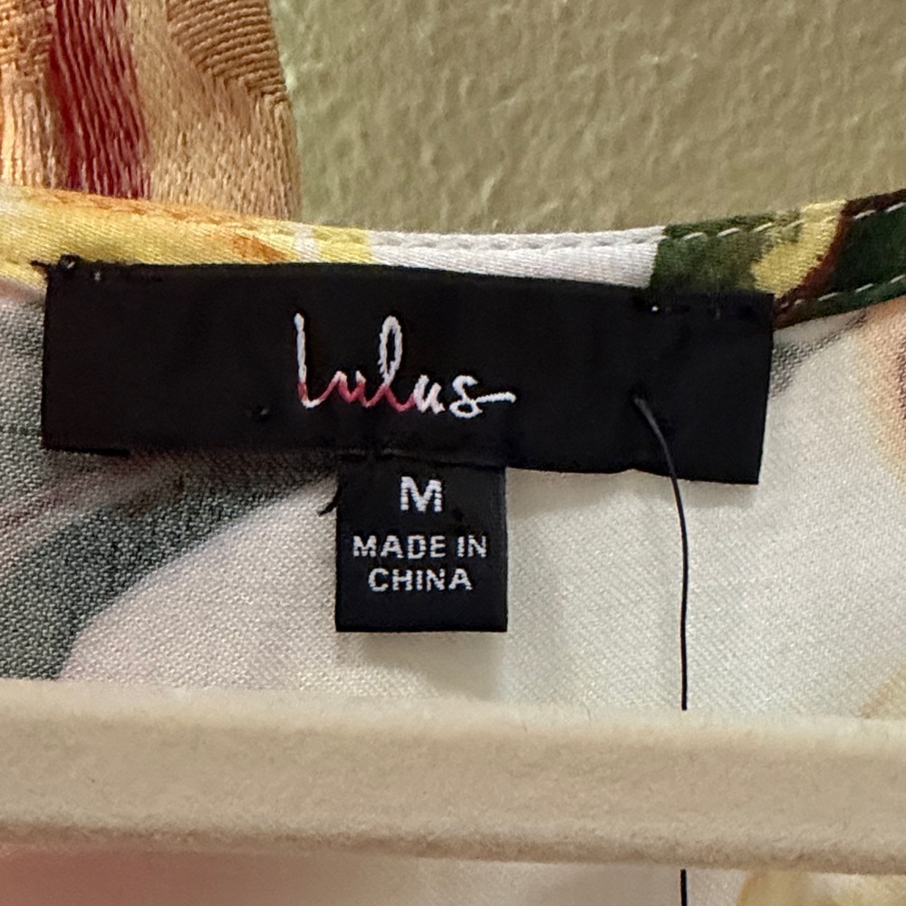 Lulu's White Dress with Yellow and Green Lemon Motif - Picture 4 of 7